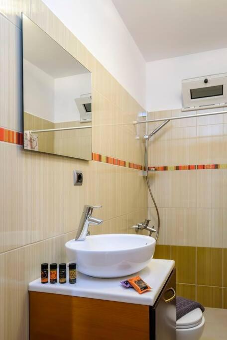 Bay View Apartment Ханя Екстериор снимка